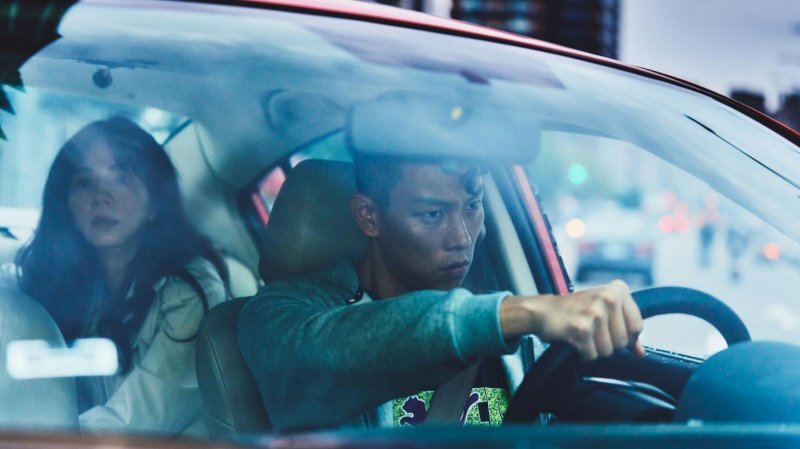 《生死赛车》官宣定档，由瘦子、陈嘉桦领衔主演，刘德华特别出演