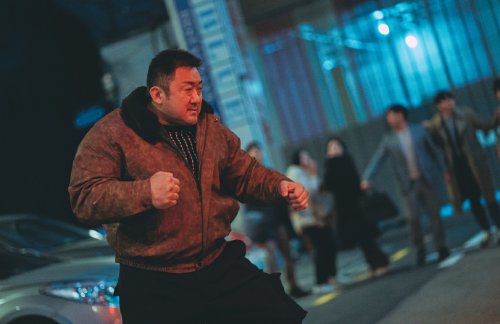 4月24日韩国首映：马东锡执导的《犯罪都市4》发布新剧照和海报 -2