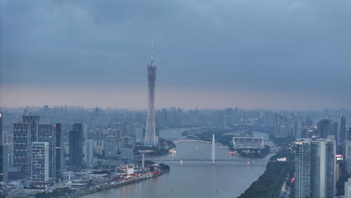 《我们仨》大结局！龙舟赛圆满收官，友情与成长在“慢综艺”中见证 -1