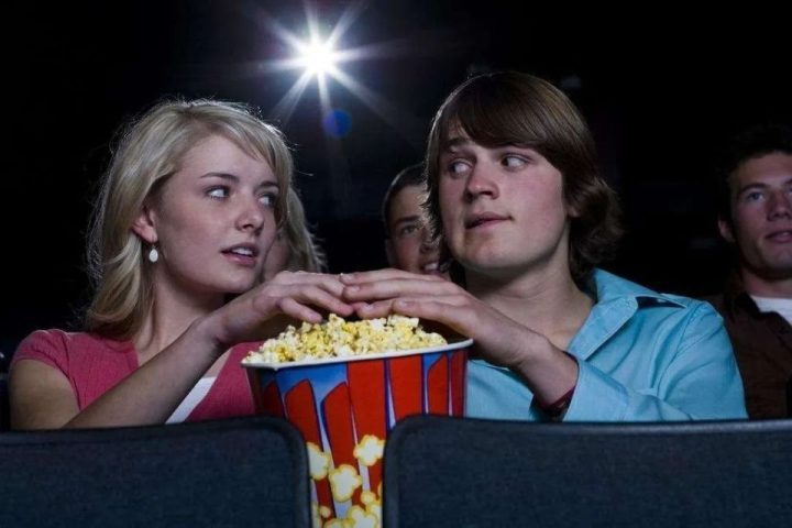 爱在美国版《买凶拍人》中闪耀，经典“爱在”系列导演贡献力作 -1