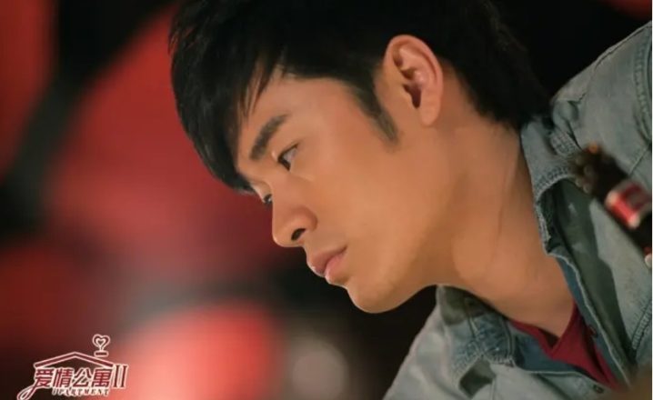 《爱情公寓》中，王传君崭露头角，沈腾陈思诚无力招架 -1