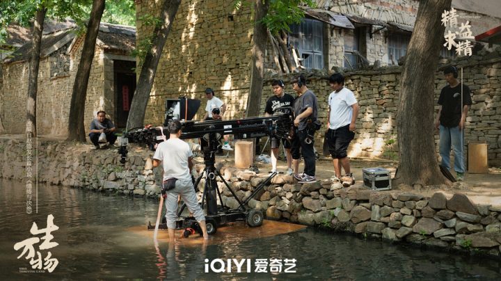 年代情感史诗剧《生万物》杀青：以角色命运书写时代变革之旅 -2