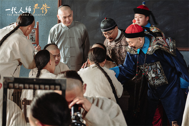 《一代人师严修》点映：教育家精神传承，历久弥新激励前行 -1
