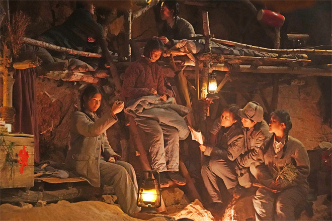 《大突围》首映燃情：历史烽火再现，沂蒙精神颂歌战争史诗 -3