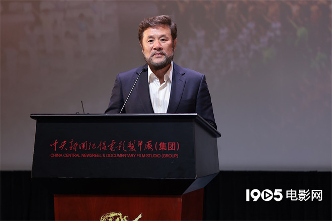 《伟大征程》舞台艺术电影首映，定档10月16日全国公映 -4