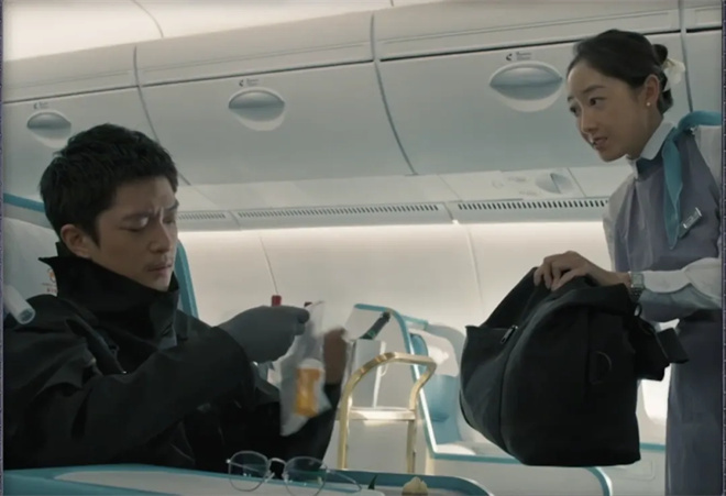 刘德华主演《危机航线》：万米高空首秀犯罪悬疑大片 -2
