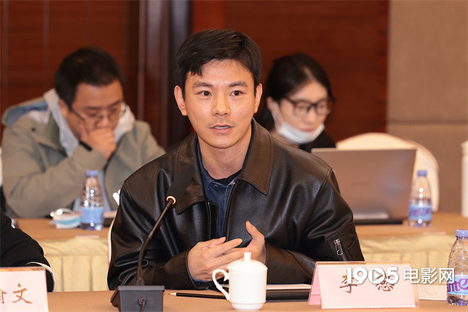 专家热议电影《冲锋》经验总结 推动网络电影创作 -2 专家热议电影《冲锋》经验总结 推动网络电影创作 -2