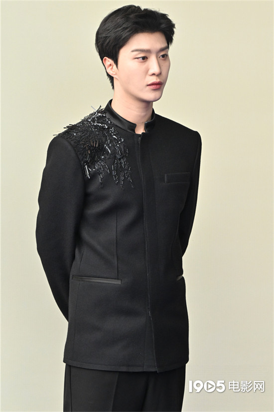 金鸡奖提名表彰仪式上的王一博、大鹏、马丽、范丞丞等明星眼花缭乱 -3