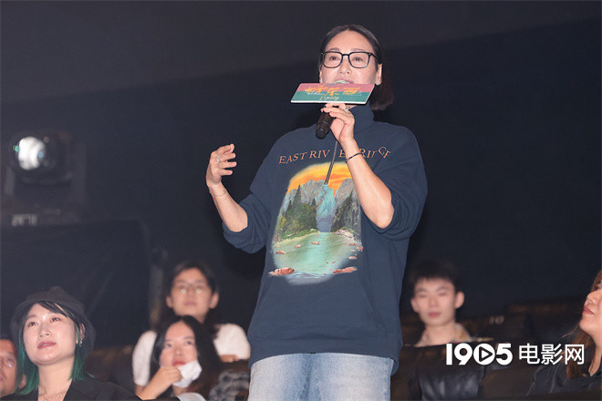 《好东西》金鸡首映 惠英红盛赞宋佳钟楚曦表演 -2