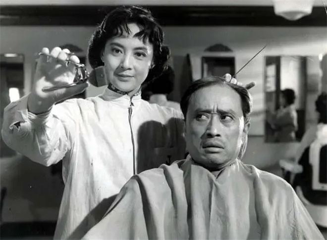 限时免费回顾《女理发师》60年前的出圈经历 -1 限时免费回顾《女理发师》60年前的出圈经历 -1