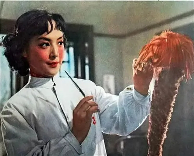 限时免费回顾《女理发师》60年前的出圈经历 -3 限时免费回顾《女理发师》60年前的出圈经历 -3