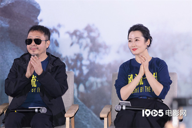 赵涛出席《风流一代》首映礼 哽咽落泪 -1 赵涛出席《风流一代》首映礼 哽咽落泪 -1