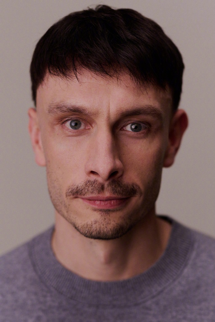 理查德·加德携手杰米·贝尔 新剧《半个男人》 -1