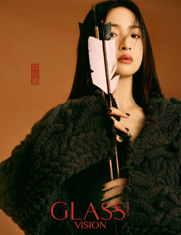 朱茵、林依晨、李一桐：《黄蓉》三代同框杂志大片 -3