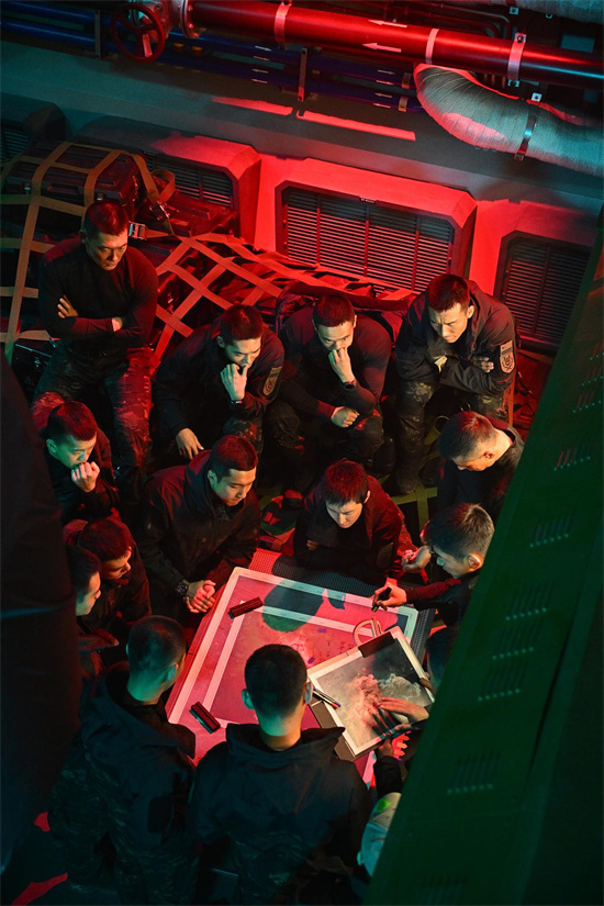 《蛟龙行动》【BD1080P/3.8G-MKV】迅雷BT资源超清晰版国语版网盘 -2