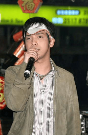 小炳余俊贤深情缅怀大S：坚信她与哥哥天堂重聚 -1