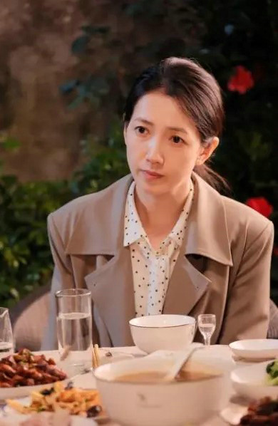 小说改编:“在暴雪时分”,巩小榕化身“开心果” -1 小说改编:“在暴雪时分”,巩小榕化身“开心果” -1