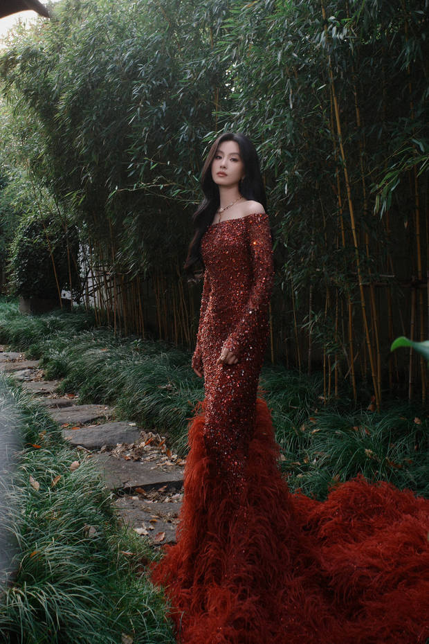 刘诗诗红裙镶钻，如焰火女神降临 -2