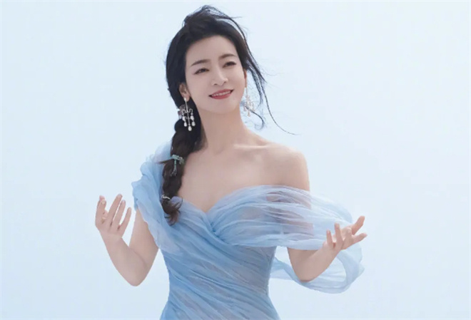 王宝强、段奕宏新剧《超长售后》开播，谁将胜出？ -2