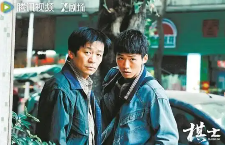 “黑暗棋士”：王宝强角色突破与剧本瑕疵并存 -1