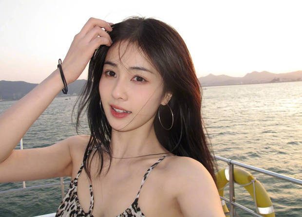 白鹿豹纹吊带 海上怡然自得 -1
