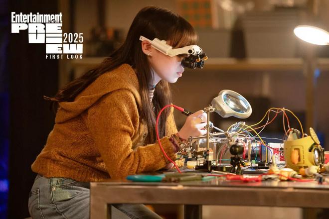温子仁监制《梅根2.0》：AI娃娃复仇归来 -2
