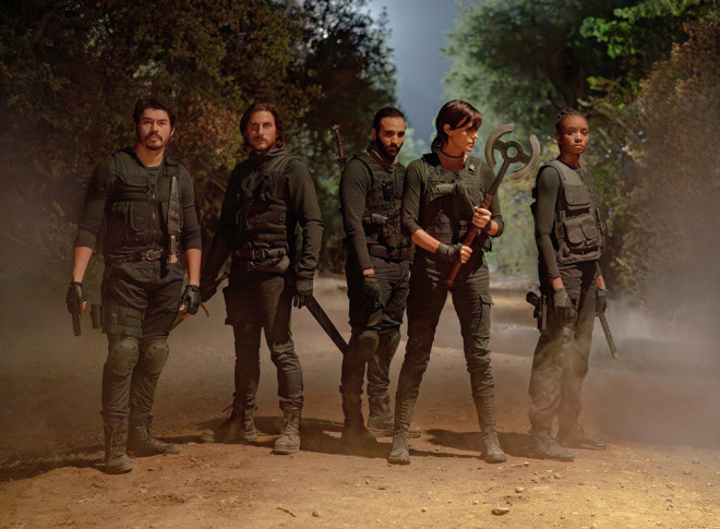 《永生守卫2》海报曝光：塞皇战损形象现身 -1