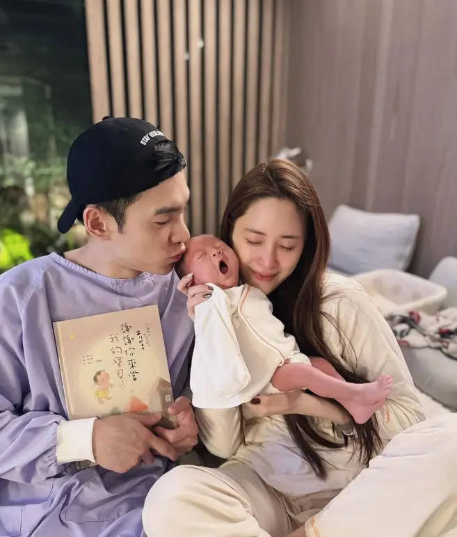 张书豪：随欧阳妮妮定居杭州，难舍4月龄宝宝 -1