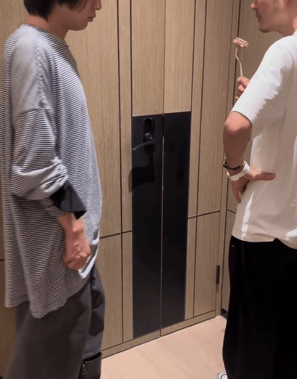 毛晓彤活动遇困:“我被锁在房间里了” -2 毛晓彤活动遇困:“我被锁在房间里了” -2