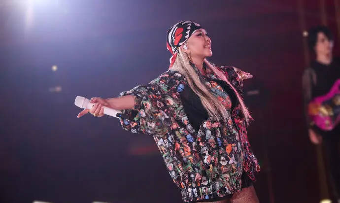 张惠妹否认“无限期停工”：阿妹工作随性 -1