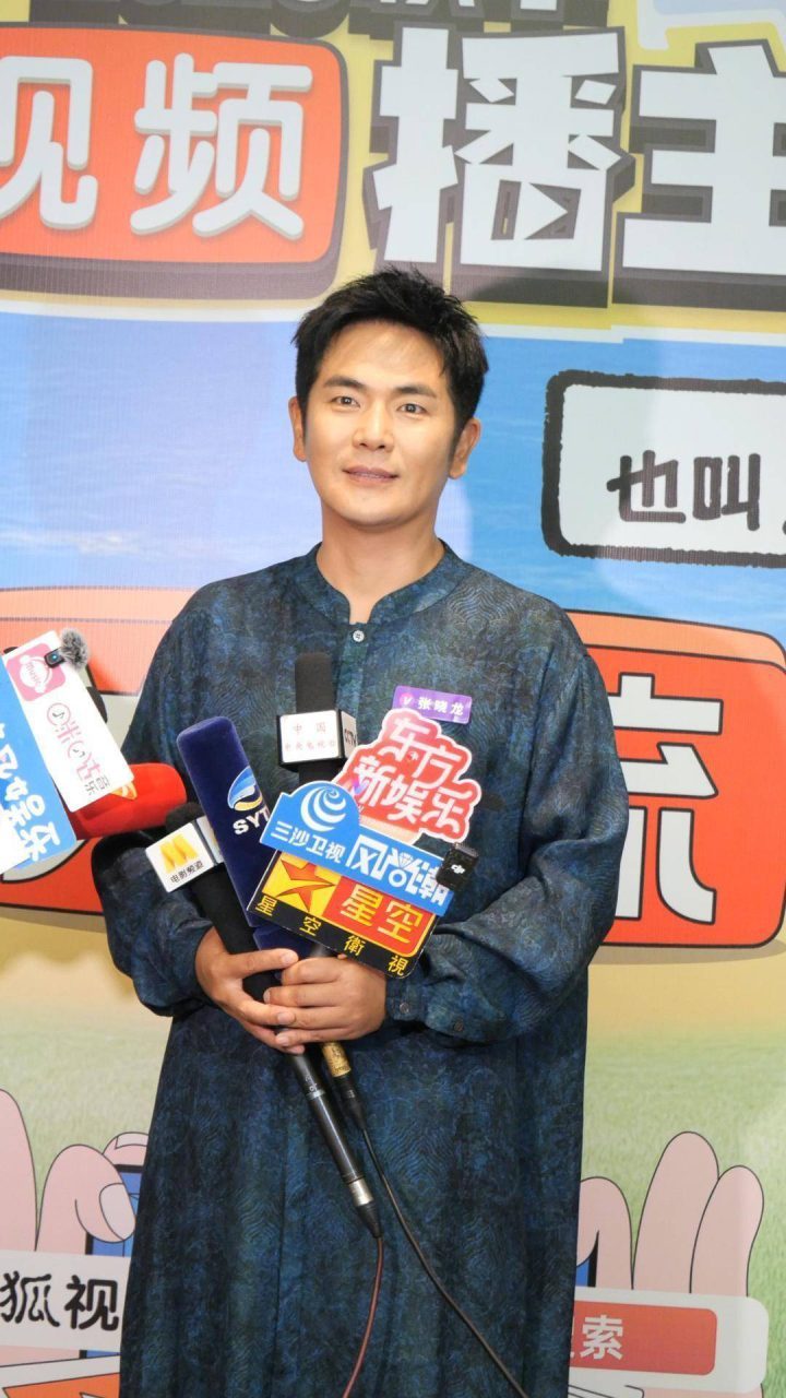 张晓龙：《甄嬛传》剧组重聚，亲如一家无隔阂 -1