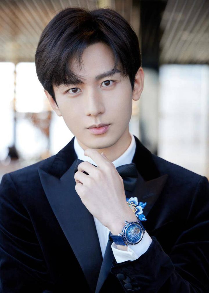 成毅自述：8年未陪家人旅行，敬业背后的遗憾 -1