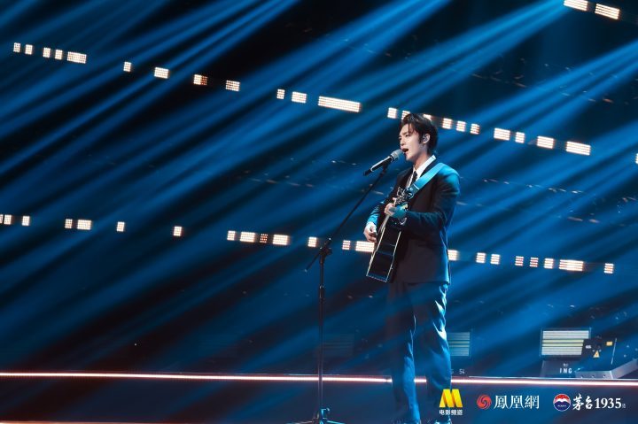 2025大湾区电影音乐夜：刘涛、于适、周深、王力宏共赏月圆 -4