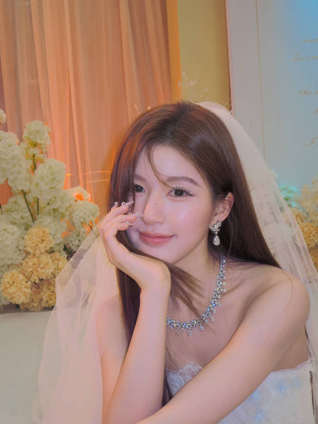 赵露思婚纱璀璨,明眸善睐,美艳不可方物 -2 赵露思婚纱璀璨,明眸善睐,美艳不可方物 -2